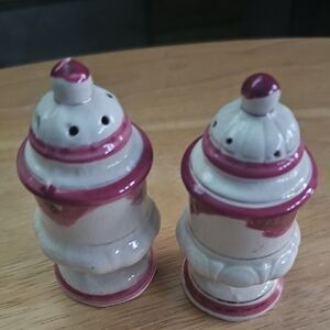 Vintage Red White Porcelain Salt & Pepper Shakers Made in Japan
